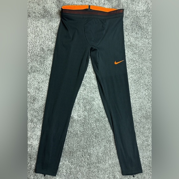 Nike Men’s Black Leggings